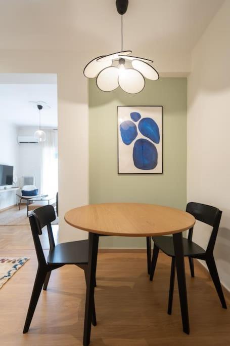 1br Thiseio Charm - 10 Minutes From Acropolis Appartement *